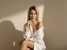 SelenaBlais's Live Cam
