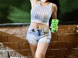 Mia Florzinha 86's Live Cam