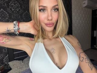 SensualMila's Live Cam