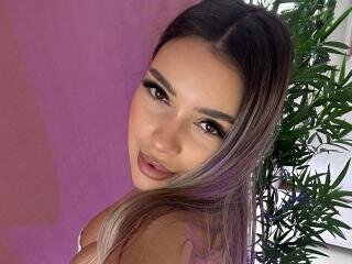 ArtTeasee's Live Cam